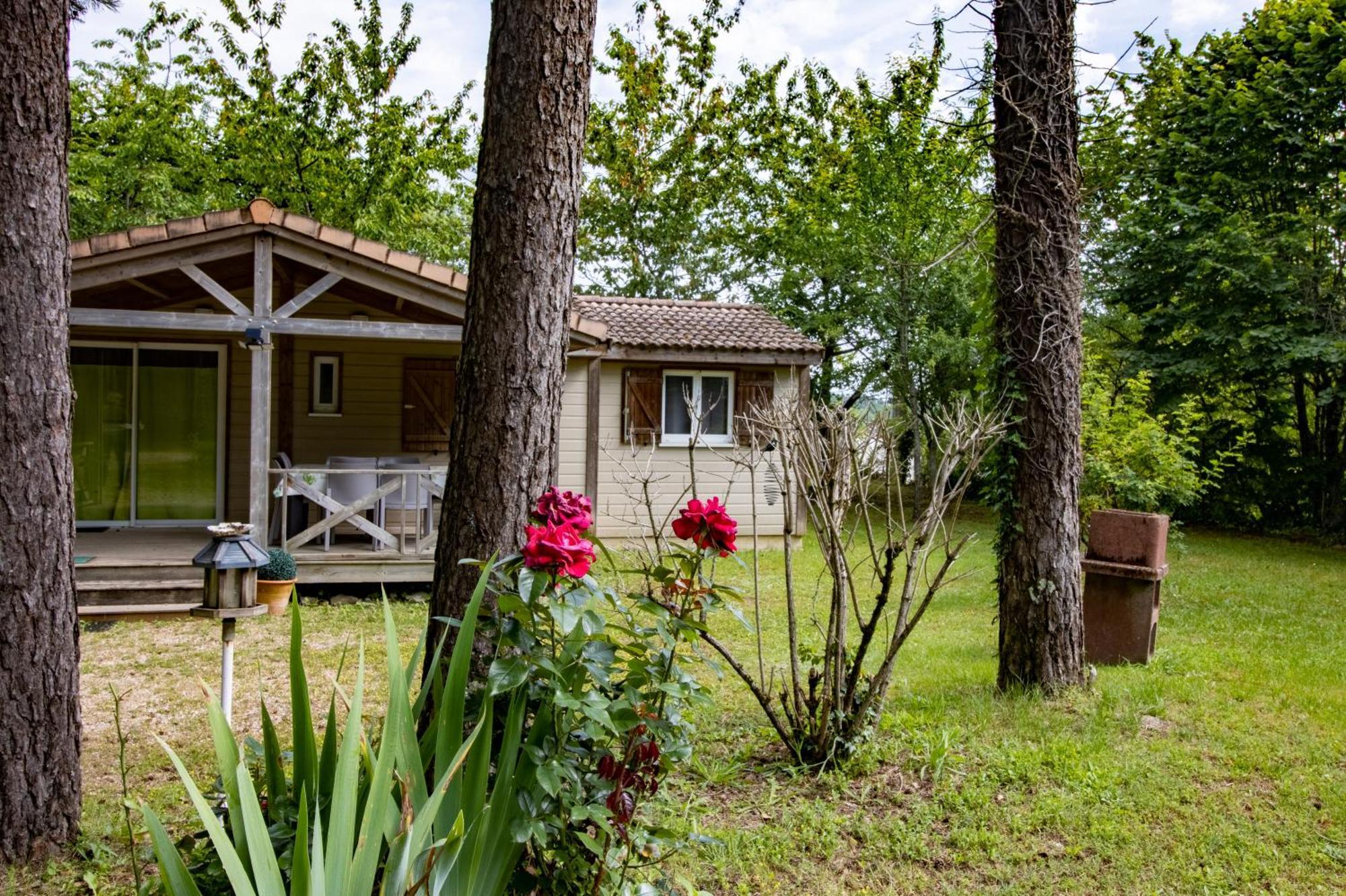 Les Chalets D'Argentouleau Сарла-ла-Канеда Экстерьер фото